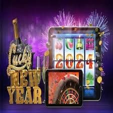Texas Hold em Poker ဂိမ်းဇယားတွင် hole cards နှင့် community cards ကွင်းဆင်းနေသောမြင်ကွင်း
